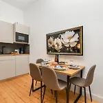 Stylisches Altbau-loft Nahe Hbf Mit Outdoor-oase - Nuju Bielefeld