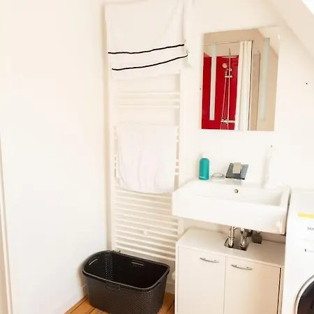 Luxurioeses Penthouse Mit Dachterrasse & Massagesessel Em-apartments Deutschland Apartment