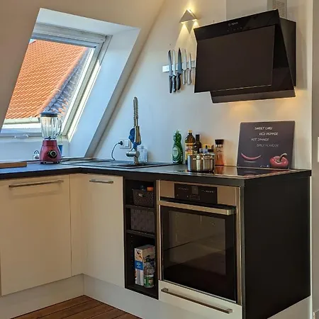 Luxurioeses Penthouse Mit Dachterrasse & Massagesessel Em-apartments Deutschland Bielefeld