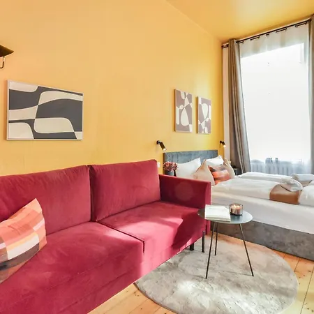 Stylisches Altbau-loft Nahe Hbf Mit Outdoor-oase Appartement *