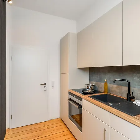 Appartement Stylisches Altbau-loft Nahe Hbf Mit Outdoor-oase