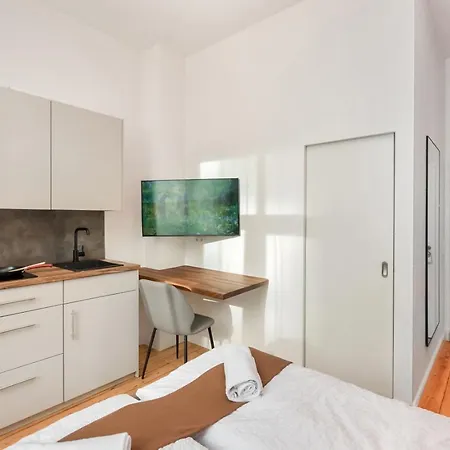 Stylisches Altbau-loft Nahe Hbf Mit Outdoor-oase Appartement Bielefeld