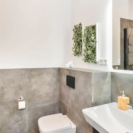 Stylisches Altbau-loft Nahe Hbf Mit Outdoor-oase * Bielefeld