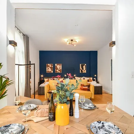 Stylisches Altbau-loft Nahe Hbf Mit Outdoor-oase Appartement *