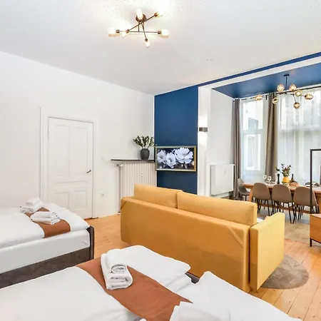 Stylisches Altbau-loft Nahe Hbf Mit Outdoor-oase Appartement Bielefeld