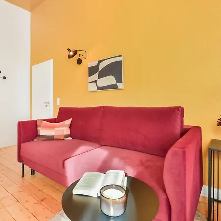 Stylisches Altbau-loft Nahe Hbf Mit Outdoor-oase *