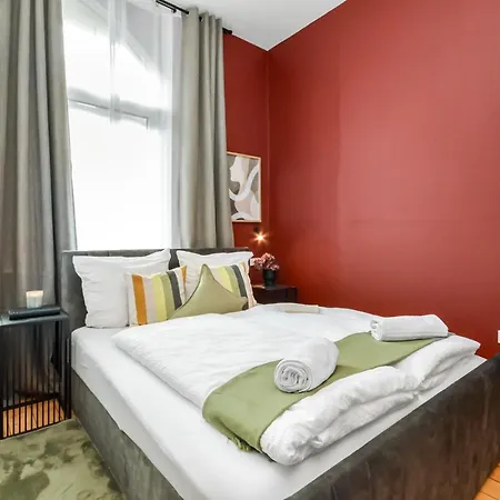 Stylisches Altbau-loft Nahe Hbf Mit Outdoor-oase Appartement *