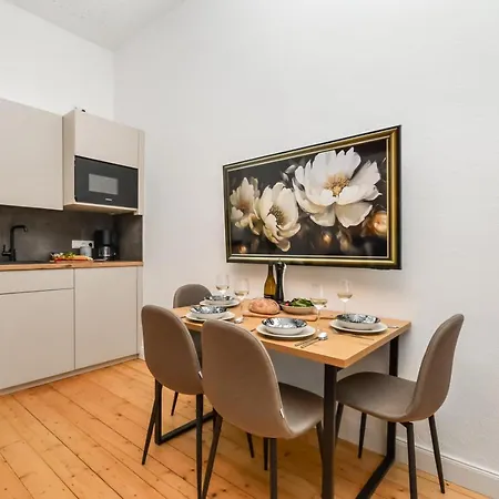 Stylisches Altbau-loft Nahe Hbf Mit Outdoor-oase Bielefeld