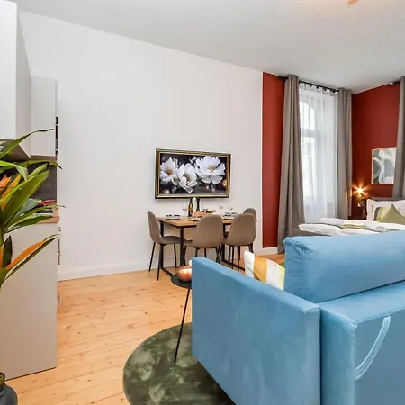 Stylisches Altbau-loft Nahe Hbf Mit Outdoor-oase