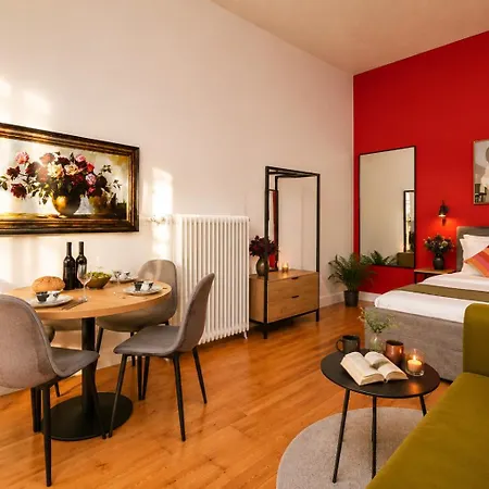 Nuju - 6-apartments - 26 Gaeste - Garten 公寓 比勒费尔德
