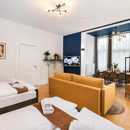 Nuju - 6-apartments - 26 Gaeste - Garten * 比勒费尔德