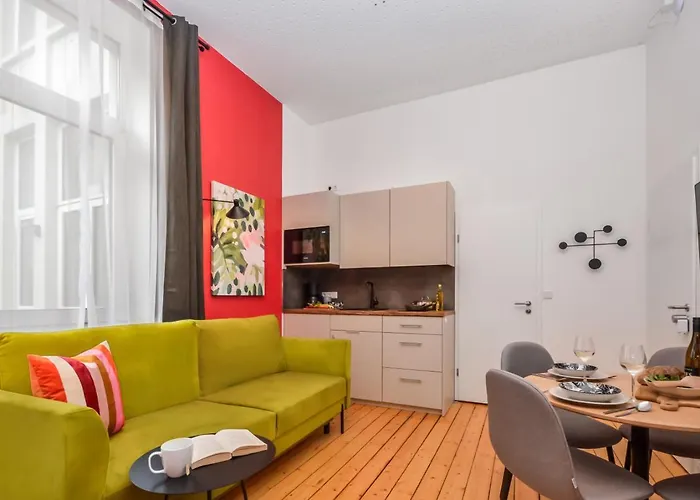 Stylisches Altbau-loft Nahe Hbf Mit Outdoor-oase Apartment *