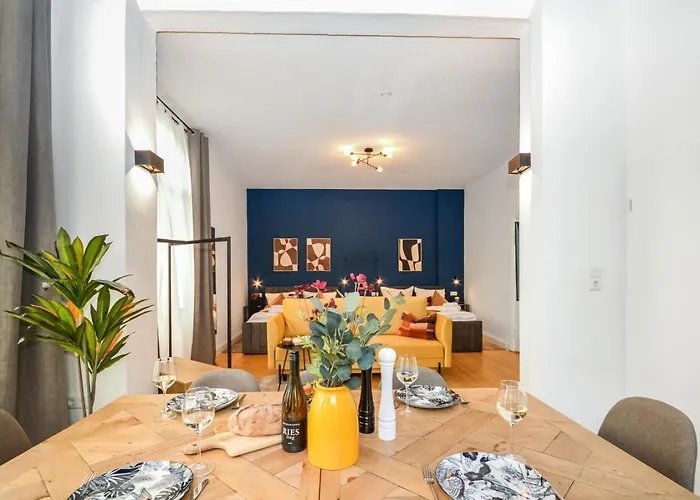 Stylisches Altbau-loft Nahe Hbf Mit Outdoor-oase - Nuju Appartement *