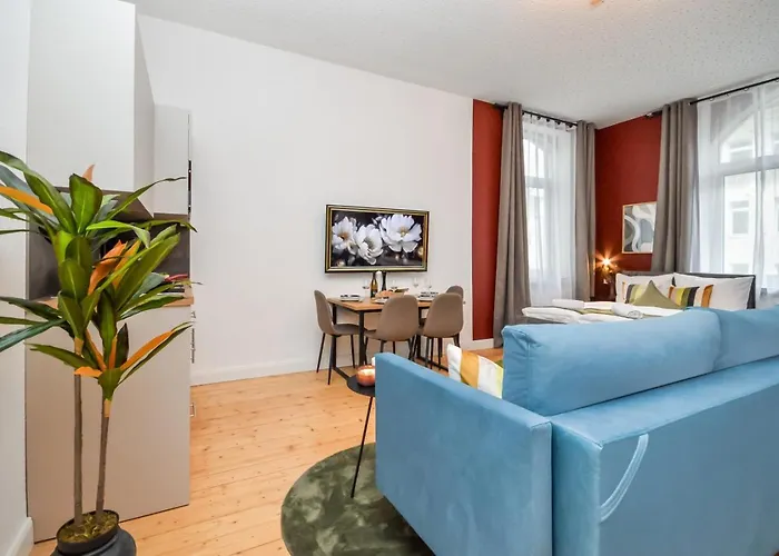 Stylisches Altbau-loft Nahe Hbf Mit Outdoor-oase - Nuju