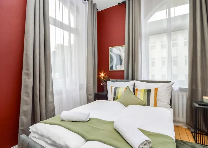 Appartement Stylisches Altbau-loft Nahe Hbf Mit Outdoor-oase - Nuju